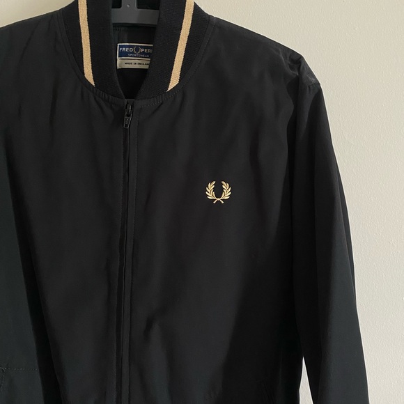Fred Perry Reissues Made in England Bomber 38 - Picture 3 of 10
